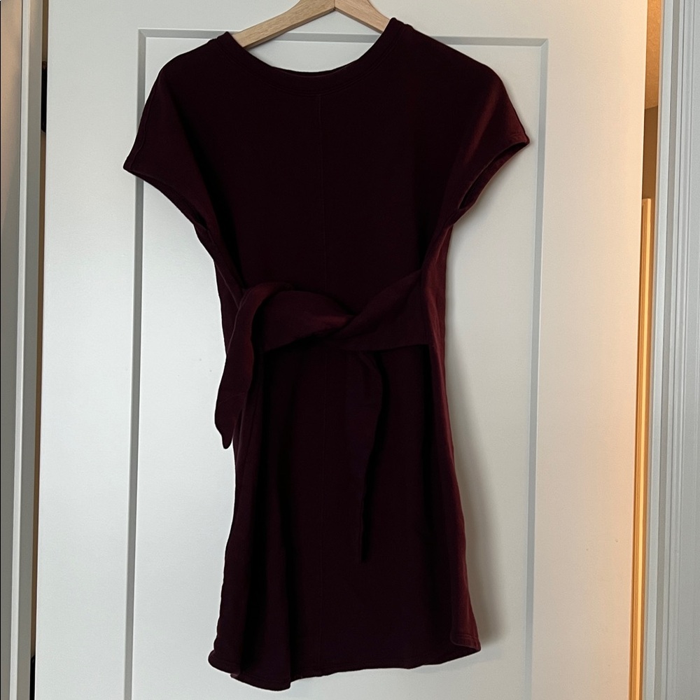 Athleta Embrace Short-Sleeve Sweatshirt Dress with Tie Waist (small)